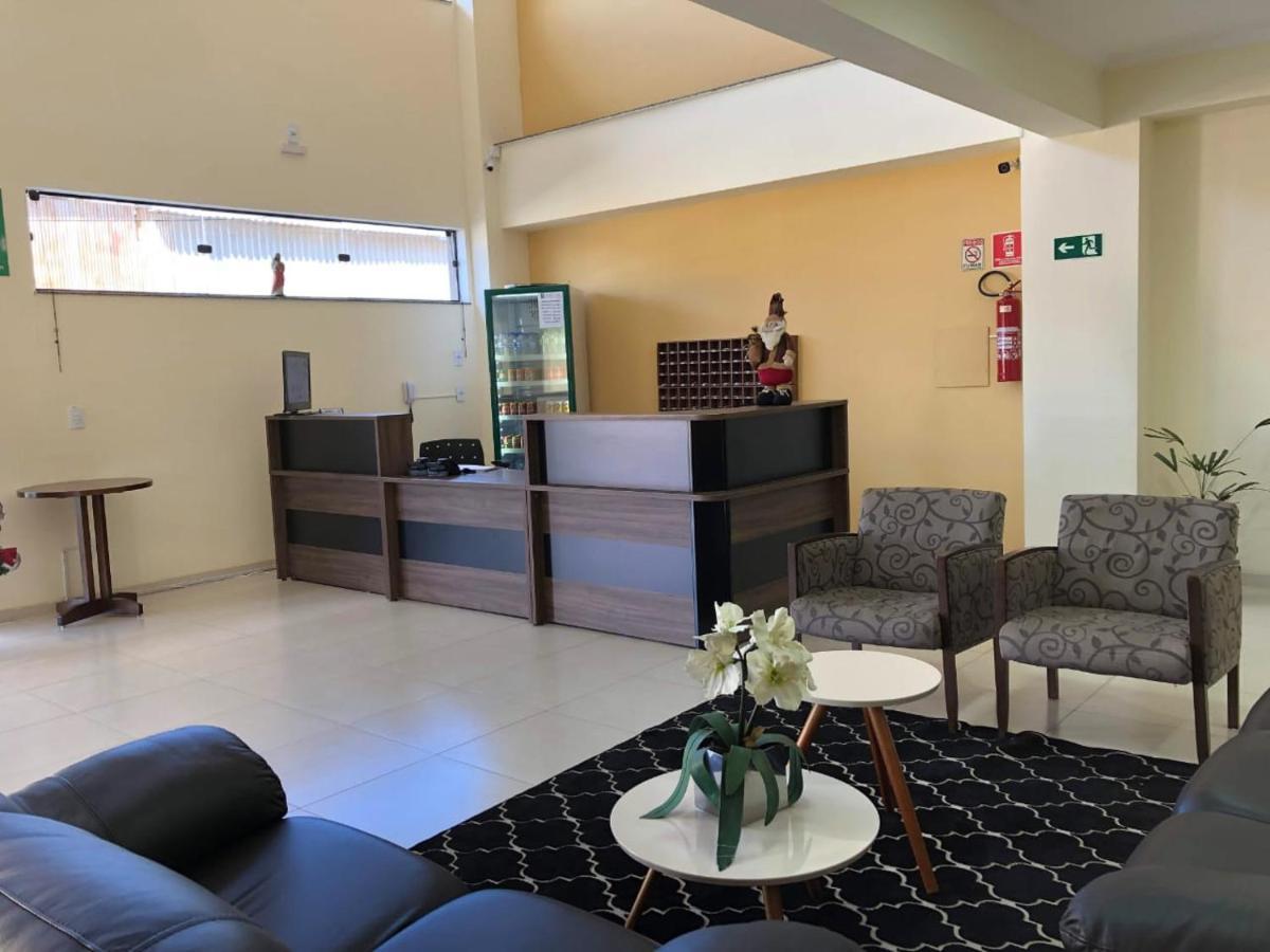 Hotel Martins Pouso Alegre Esterno foto